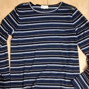 Blue, Dark Blue & White Striped Lightweight Sweater size L, by the Gap*Looks New